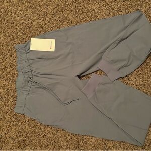 Lululemon stretch high rise jogger NWT